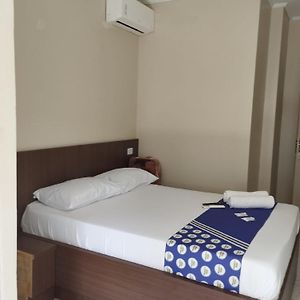 Macedo's Hotel